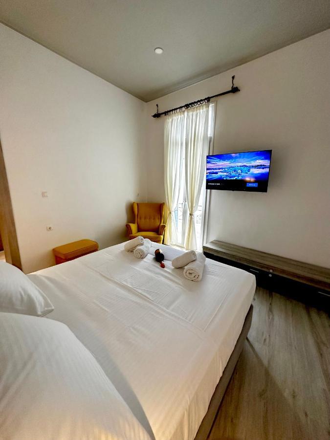 Travelers Luxury Suites, Studios & Apartments Corfu  Eksteriør bilde