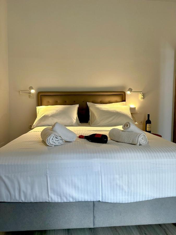 Travelers Luxury Suites, Studios & Apartments Corfu  Eksteriør bilde