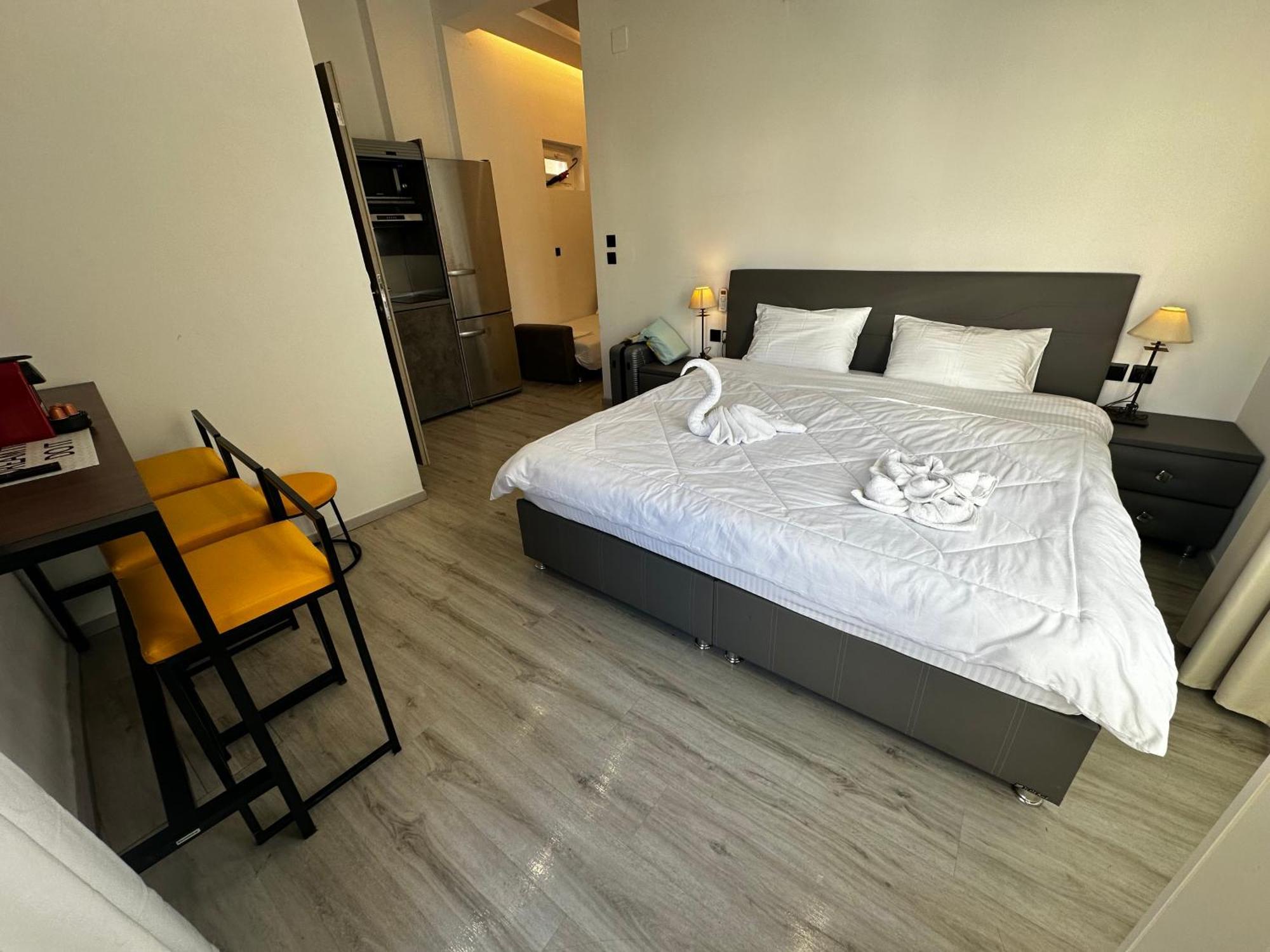 Travelers Luxury Suites, Studios & Apartments Corfu  Eksteriør bilde