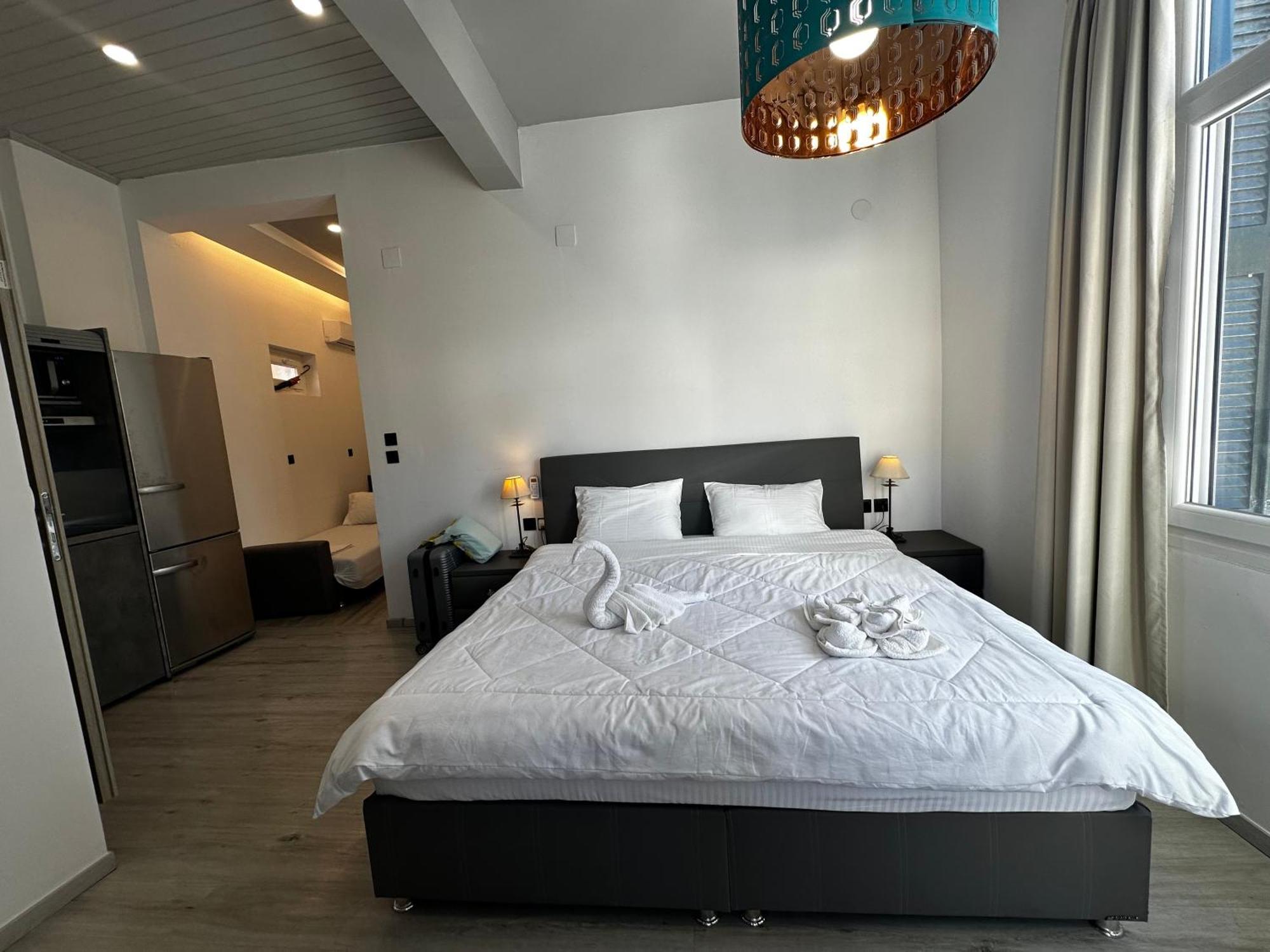 Travelers Luxury Suites, Studios & Apartments Corfu  Eksteriør bilde