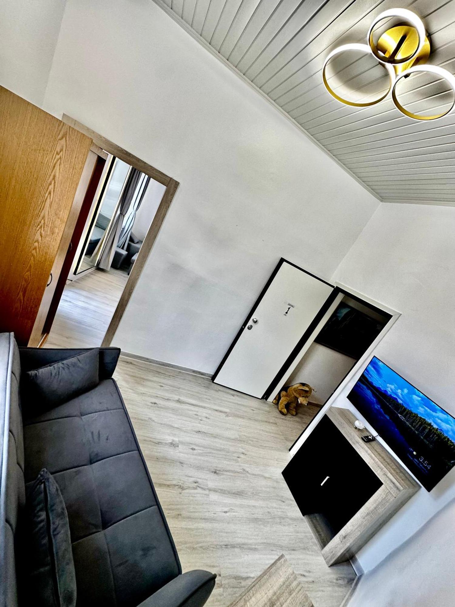 Travelers Luxury Suites, Studios & Apartments Corfu  Eksteriør bilde