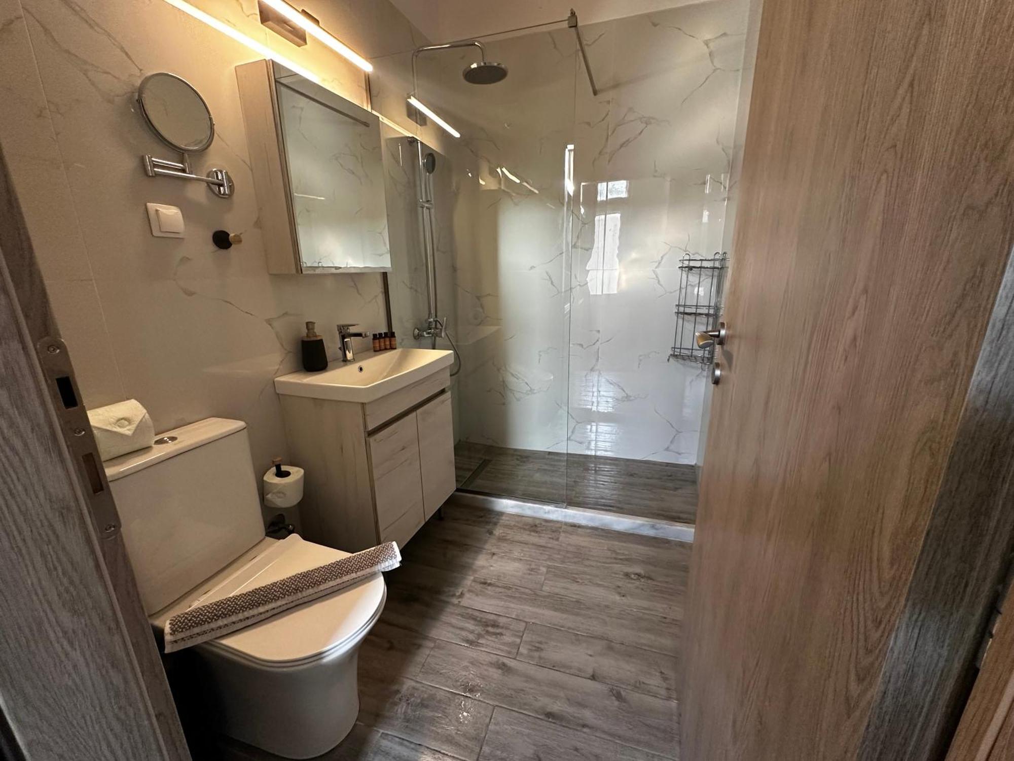 Travelers Luxury Suites, Studios & Apartments Corfu  Eksteriør bilde