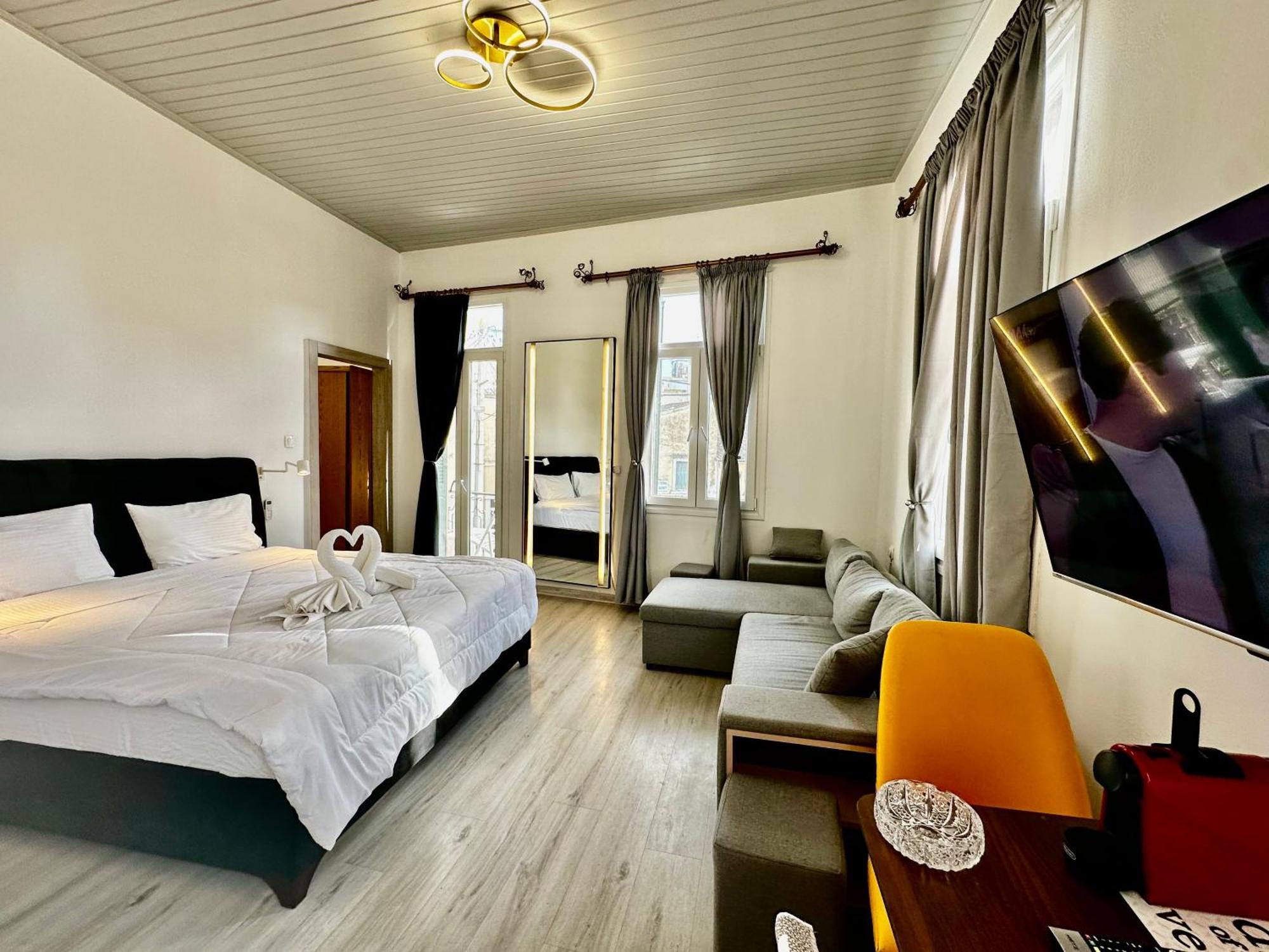Travelers Luxury Suites, Studios & Apartments Corfu  Eksteriør bilde
