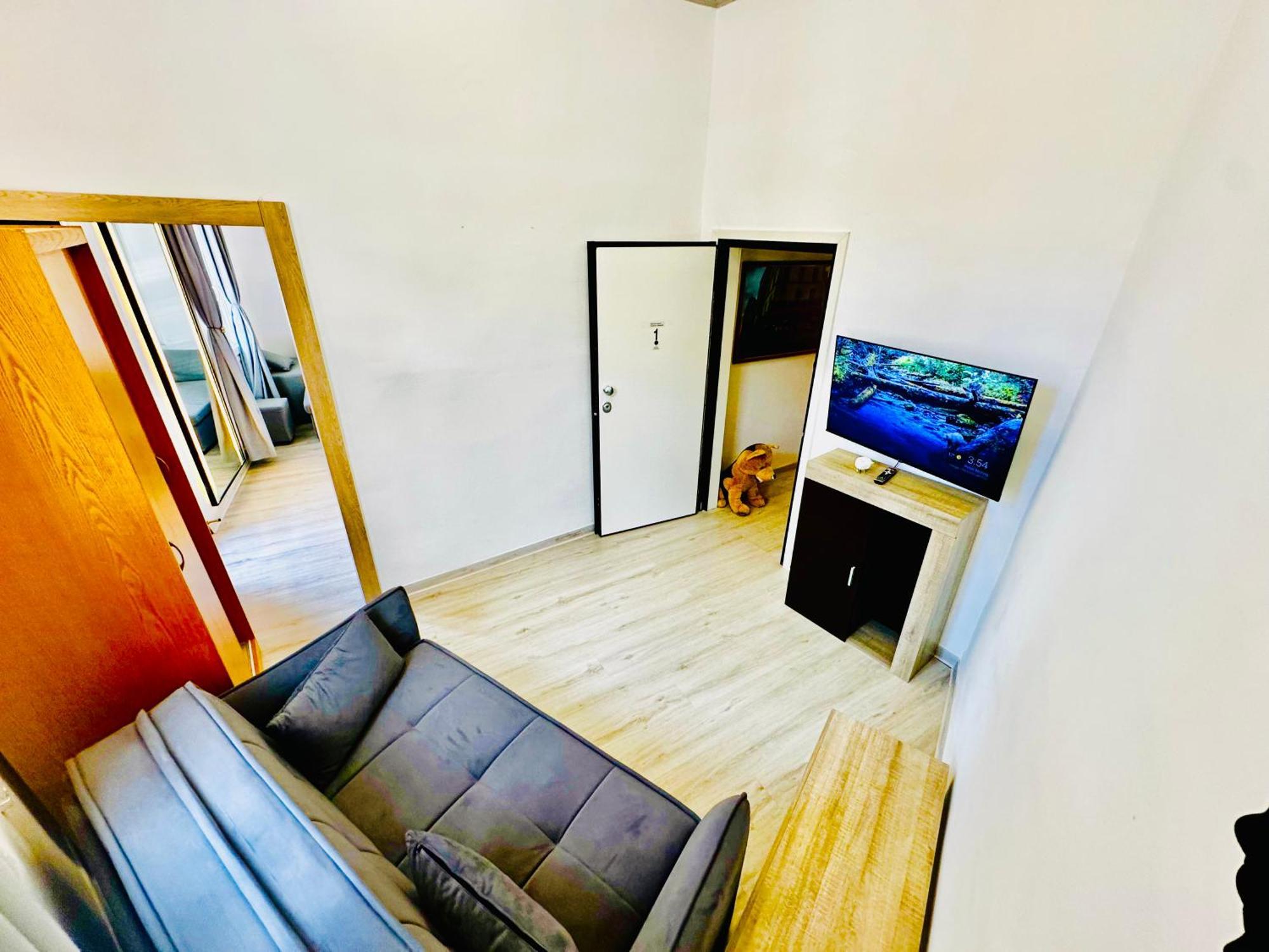 Travelers Luxury Suites, Studios & Apartments Corfu  Eksteriør bilde